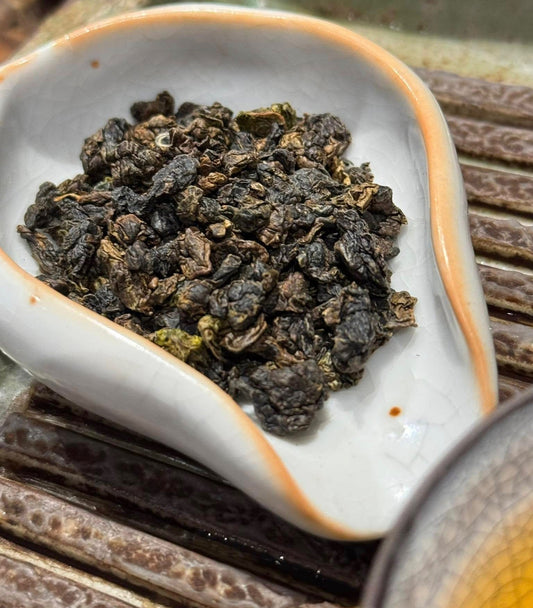 What Is Oolong Tea? A Guide to Taiwanese Oolong Tea